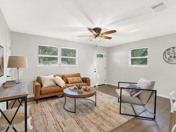 4th image of 2418 LANE Avenue S
