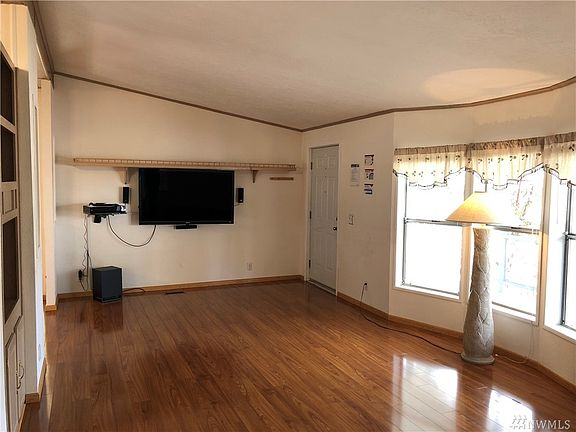 5th image of 11109 127th Street Ct E #3