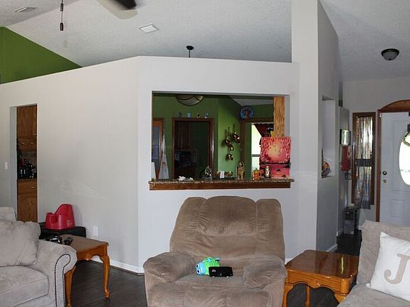 4th image of 2449 Winterwood Cir W
