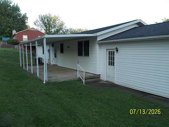 2nd image of 69 Cardinal Ln