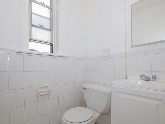 5th image of 3946 27th St APT 3C