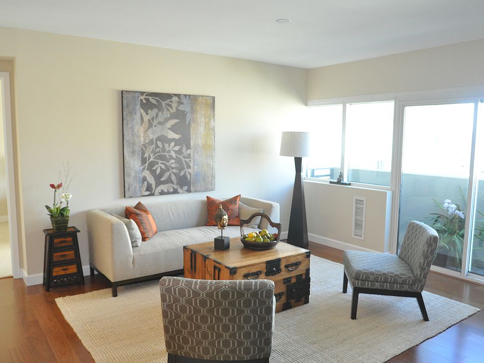 1st image of 1388 Gough St APT 1106
