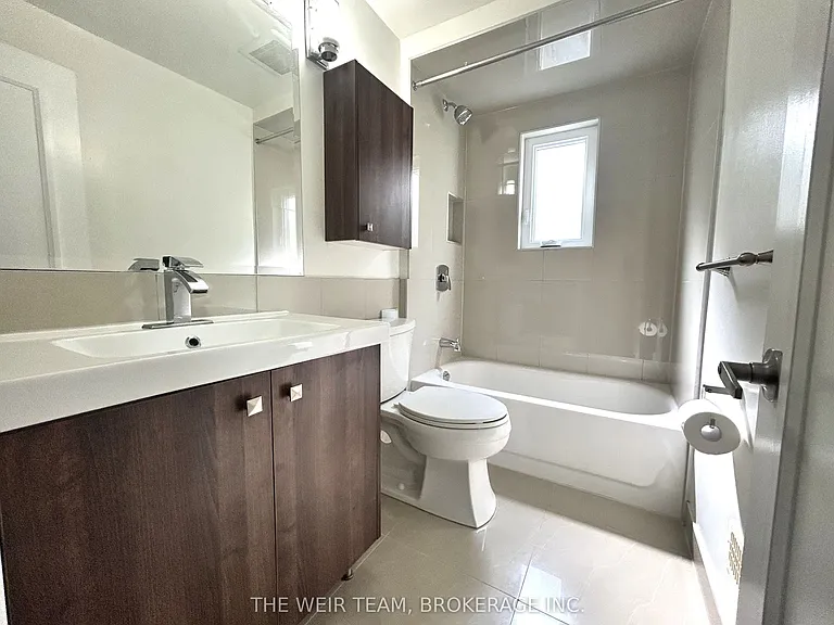 35 Rushbrooke Ave #UPPER — Photo 10