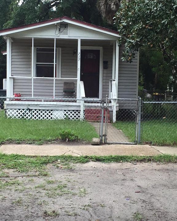 1st image of 717 Odessa St