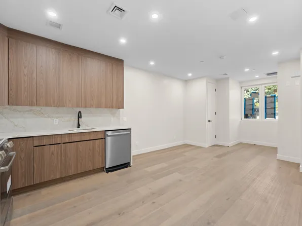 310 Fenimore Street image 31 of 50