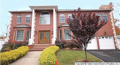 1st image of 35 Fayann Ln