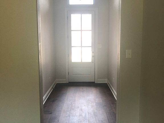 5th image of 7810 Quail Ct
