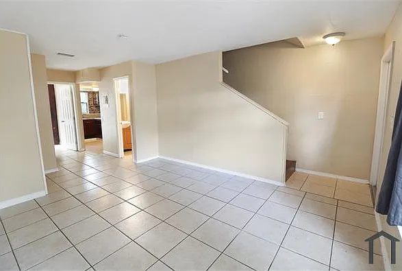 2235 NW 59th Way — Photo 8
