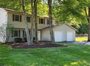 135 Ruth Ave, Cortland, OH 44410