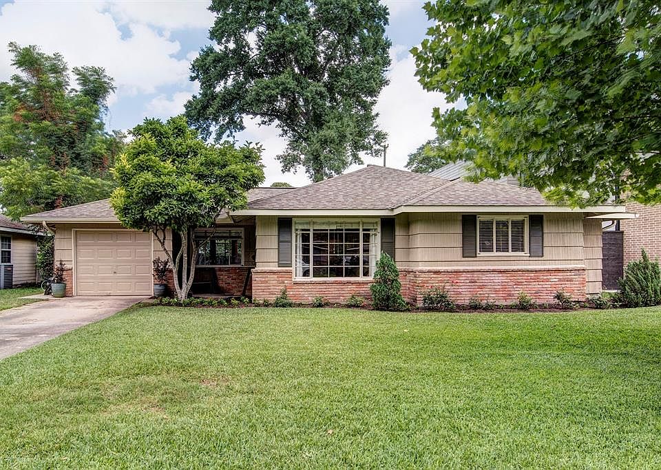 1st image of 9626 Pine Lake Dr
