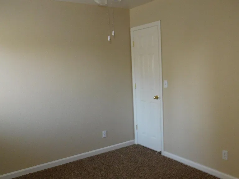 5809 W Menlo Ave — Photo 21