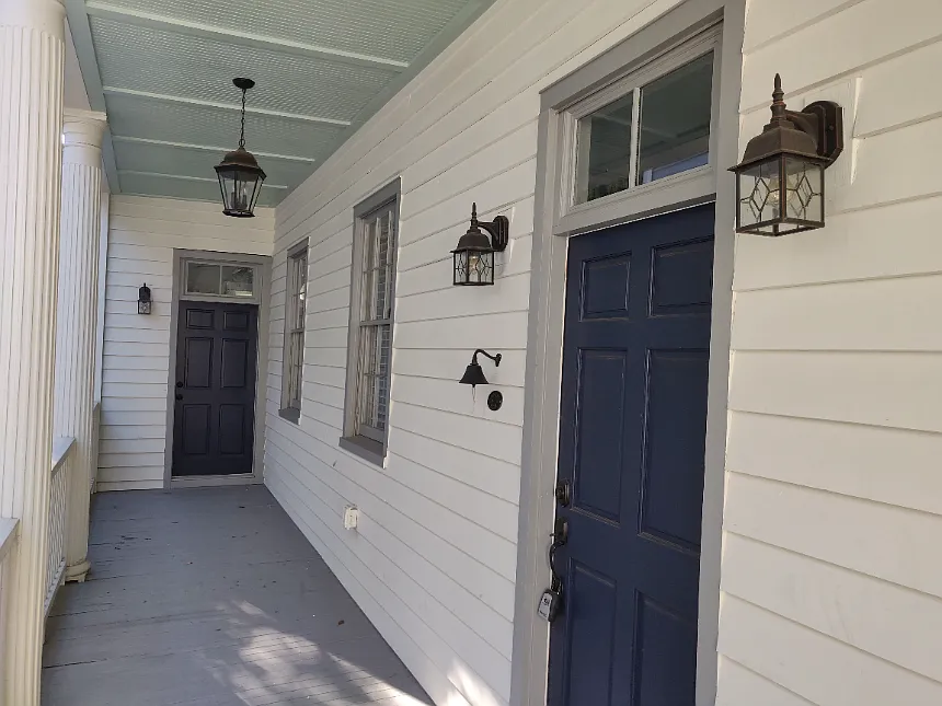 5 bed, 3.0 bath, 2200 sqft, $4,950 — Photo 2