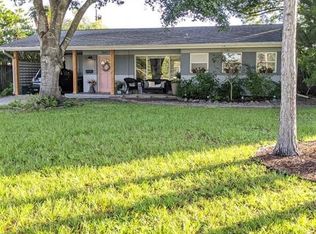 3841 Nottingham Dr, Sarasota, FL 34235
