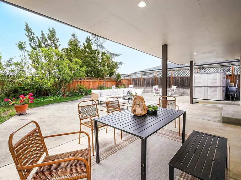 3787 Oakes Dr #HOUSE — Photo 17