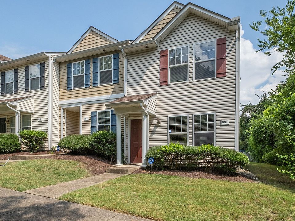 1st image of 1014 Halifax Ln