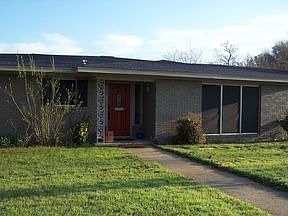2nd image of 2617 Mountainview Dr
