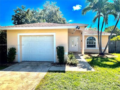 100 NW 3rd Ave, Hallandale Beach, FL, 33009