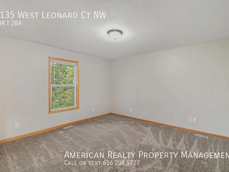1135 W Leonard Ct NW — Photo 5