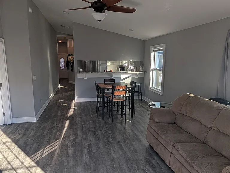2238 Holton St — Photo 12