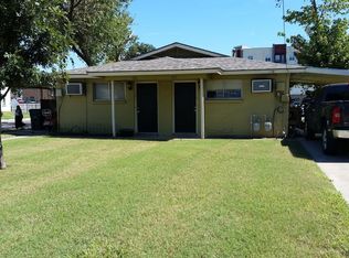 909 S Welch St, Denton, TX 76201