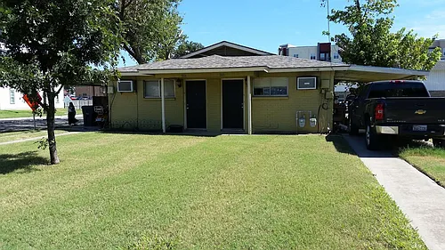 909 S Welch St Photo 1