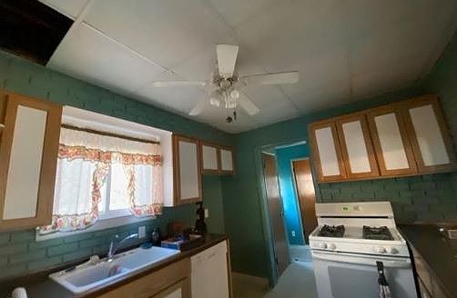 5th image of 1720 Newberry St