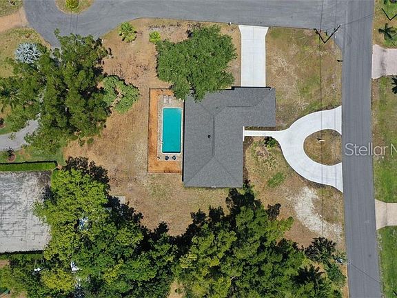 2nd image of 421 S Shore Dr