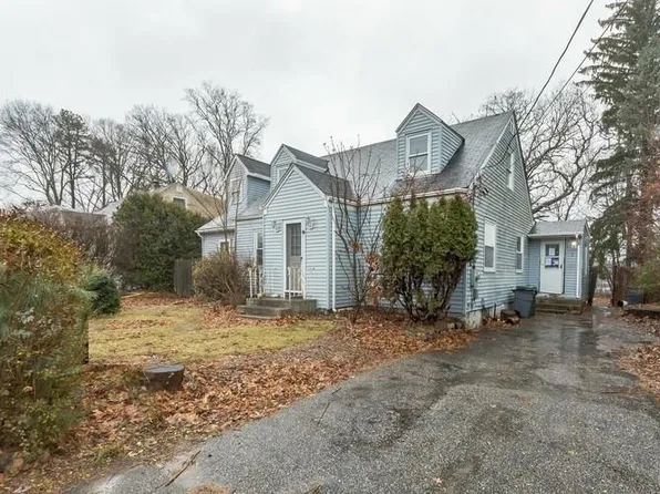 5 W Cottage Ave, Smithfield, RI 02828