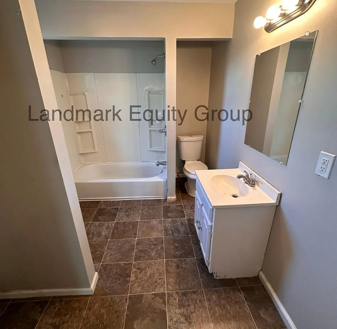 4 bed, 1196 sqft, $1,200 — Photo 4