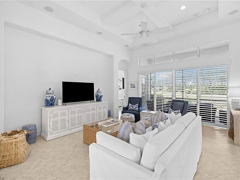 7785 Ashton Rd — Photo 4