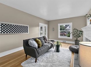 903 Park St, Sumner, WA 98390