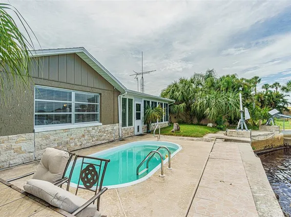 6613 Harbor Dr, Hudson, FL 34667