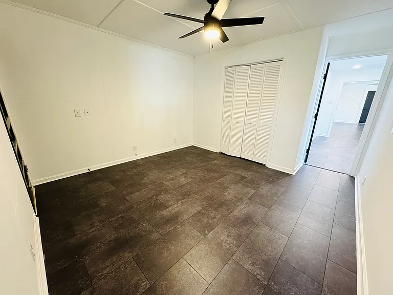 818 Maple Ave SW #2 — Photo 8