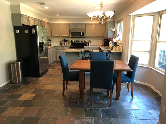 Dining Room/Kitchen 