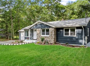 515 Shippeetown Rd, East Greenwich, RI 02818