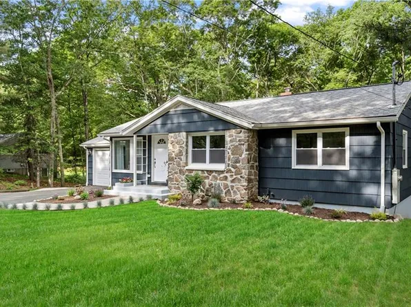 515 Shippeetown Rd, East Greenwich, RI 02818