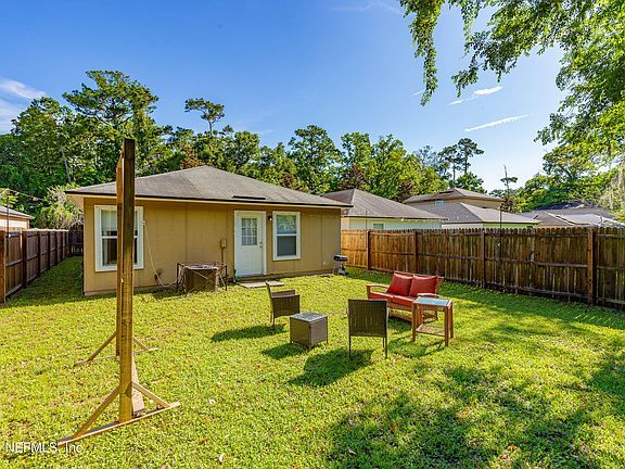 4th image of 8454 KONA Avenue