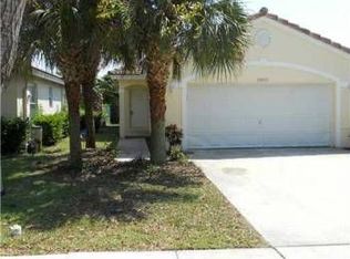 15723 Pines Blvd, Pembroke Pines, FL 33027
