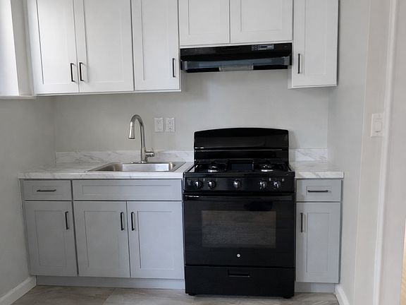 2nd image of 8 Monticello Ave APT 3