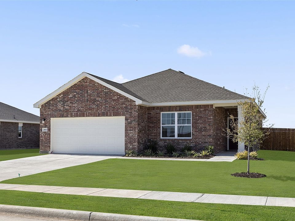 1st image of 909 Lexington Ln
