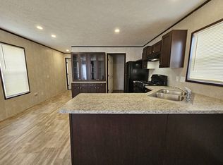 2745 W Sid Dr, Saginaw, MI 48601