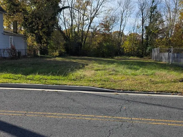 819 Maces Ln, Cambridge, MD 21613