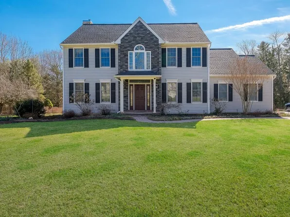 3833 Luhmann Cir, Garnet Valley, PA 19060