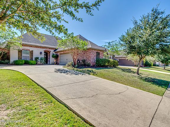 3rd image of 233 Stonebridge Blvd