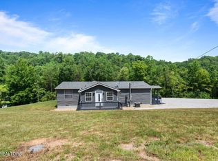 2309 Cove Pointe Rd, La Follette, TN 37766