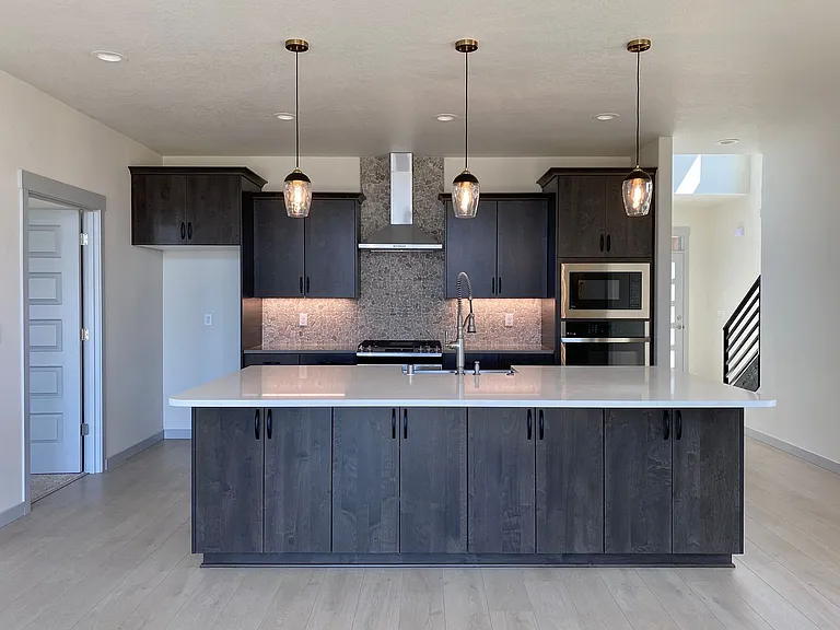 6033 W 30th Ave — Photo 9