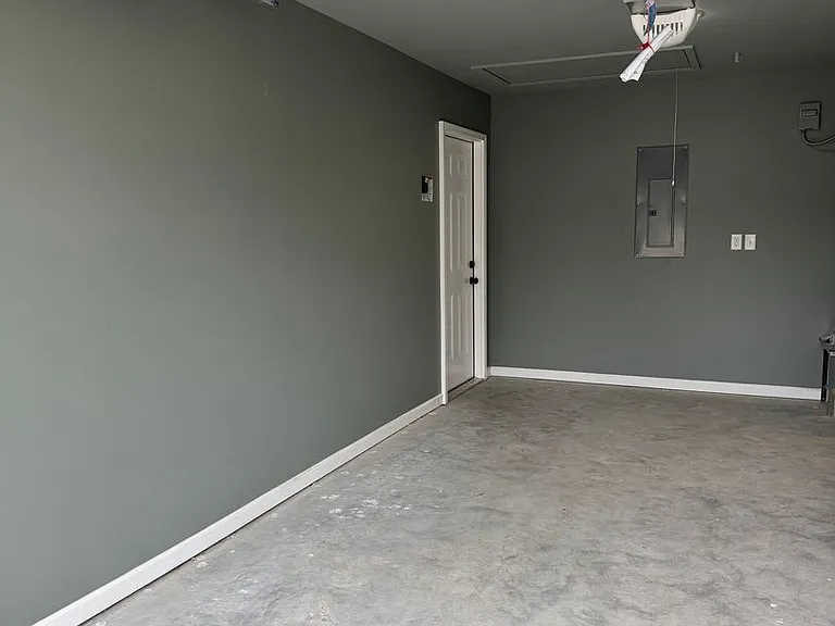 526 Maple St — Photo 3