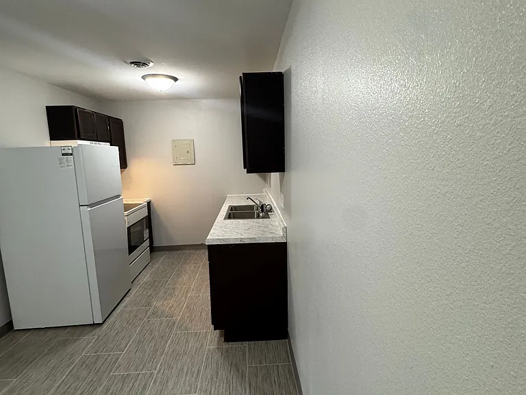 Taylor's Place Apartments — Photo 3