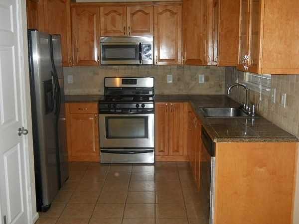2nd image of 2171 Pineview Trl