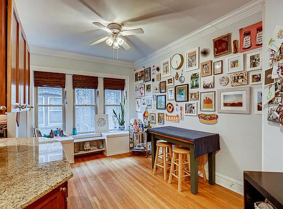 5th image of 447 W Saint James Pl APT 1